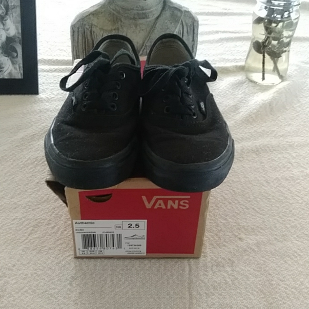 Kids black on black Vans